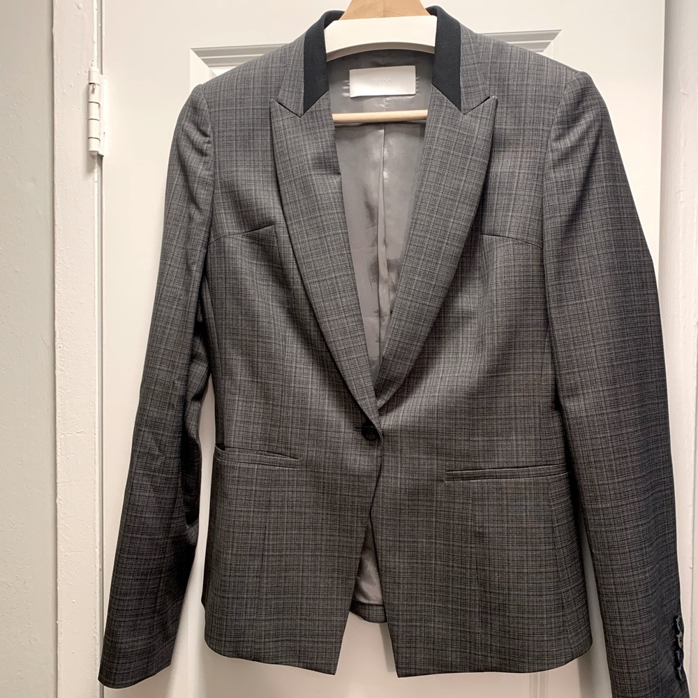 Hugo Boss Wool Checkered Blazer size 4